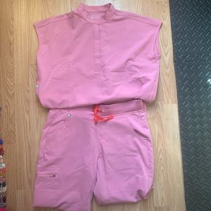 FIGS Chalk Pink Scrub Set